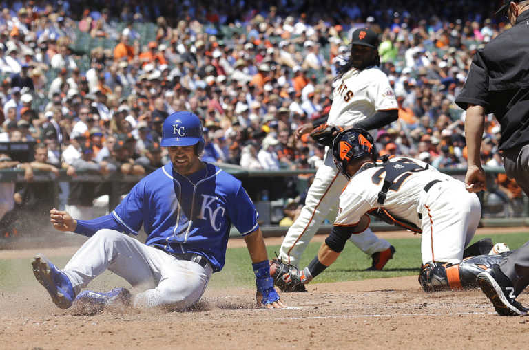 Giants surrender 3 homers in 7-2 loss to Royals