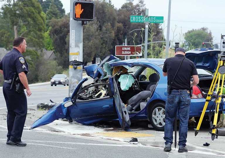 Man dies in solo-vehicle crash