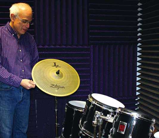 Giving music stores a chance