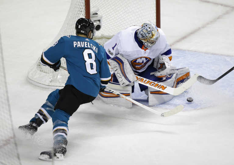 Greiss stops 40 shots, Islanders beat Sharks 4-3