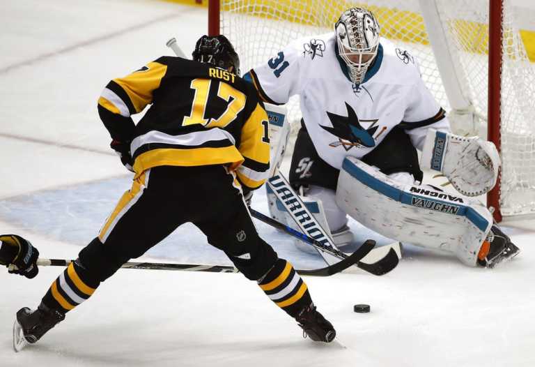 Malkin's hat trick powers Penguins past Sharks 5-2