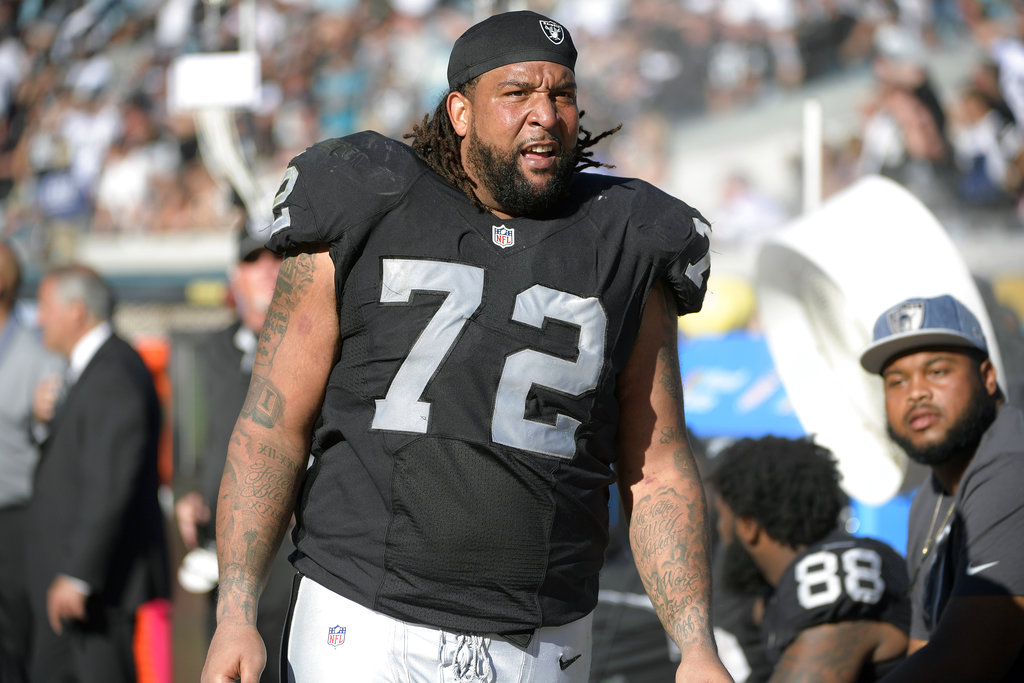 Raiders Pro Bowl LT Donald Penn ends holdout The Pajaronian Watsonville CA