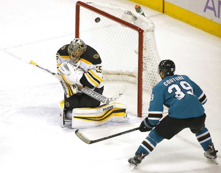 Khudobin stops 36 shots to help Bruins beat Sharks 3-1