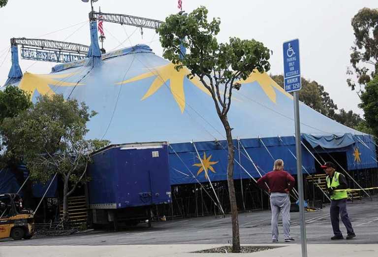 Circus Vargas sets up at Capitola Mall