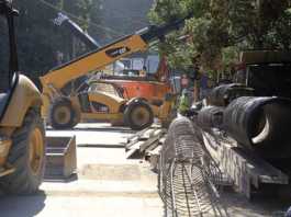 PHOTO: Valencia Road bridge work continues