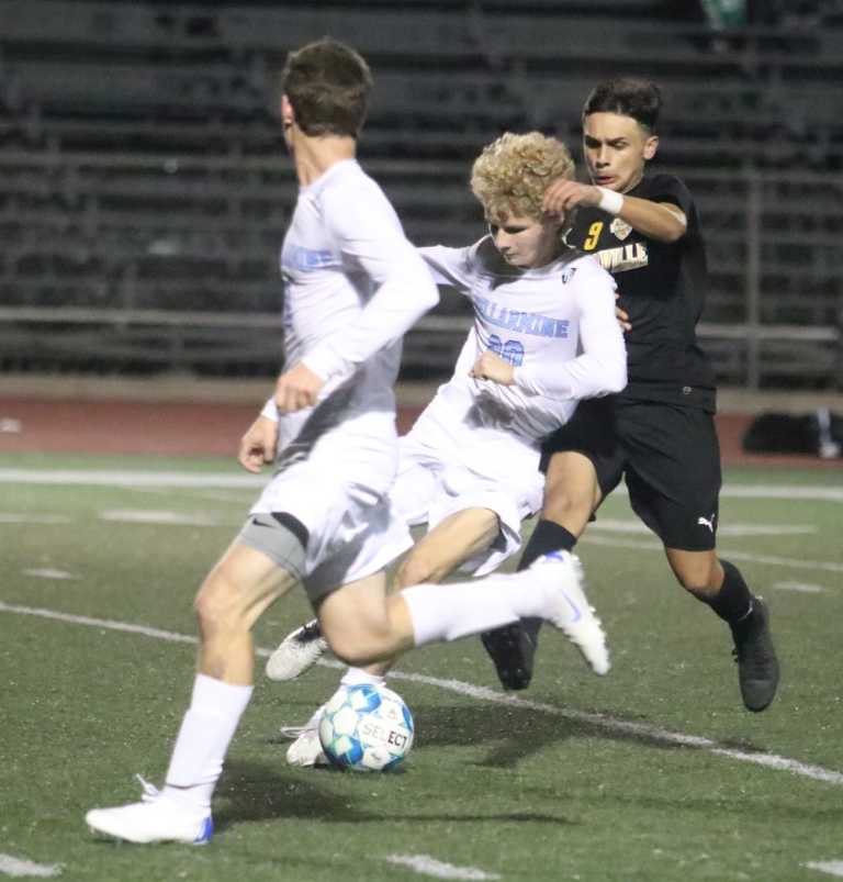 Boys soccer: Mistakes stop 'Catz in tough loss to rival Bells