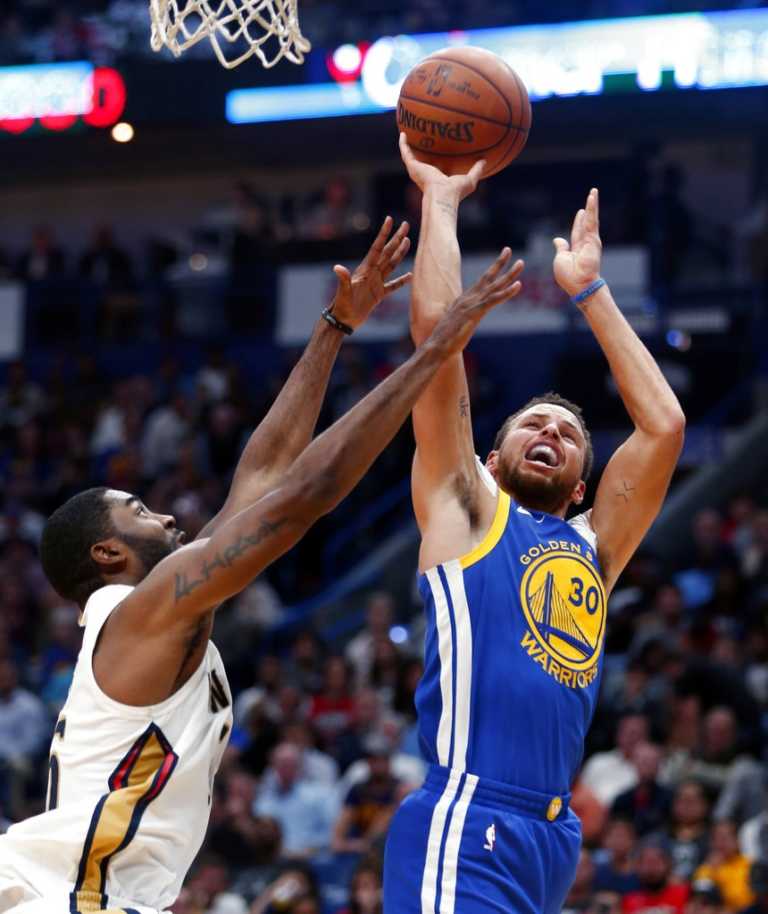 Stephen Curry to miss at least 2 weeks with sprained ankle