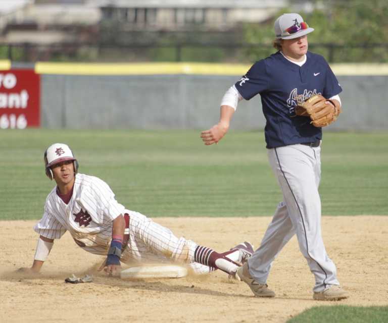 College Baseball: Valenzuela starring in Cape Cod Baseball League