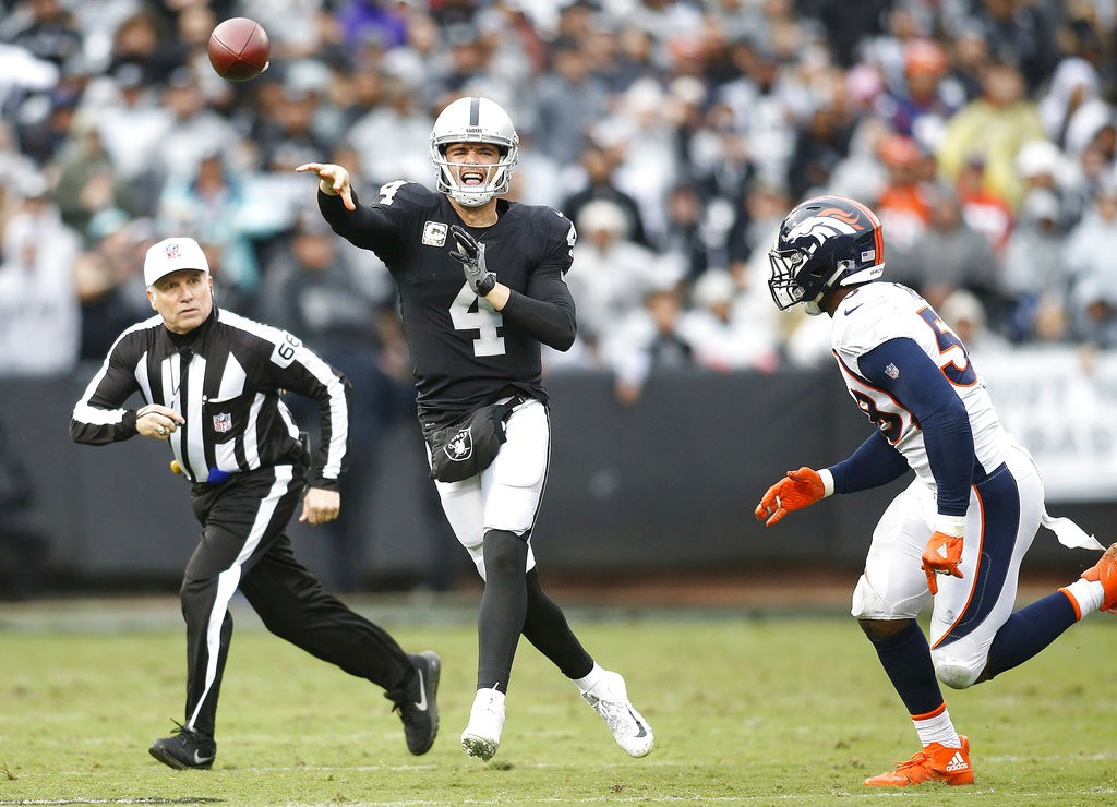 Fight Breaks Out in Raiders-Broncos Game Between Crabtree and Talib