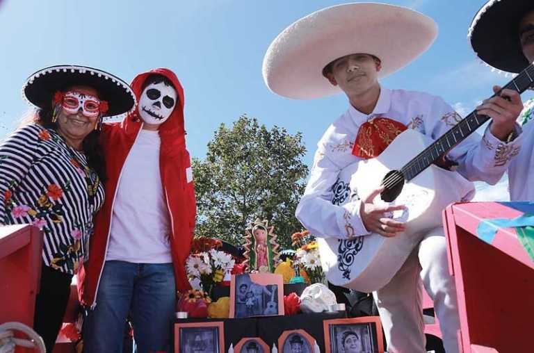 Watsonville High students celebrate homecoming in annual downtown parade