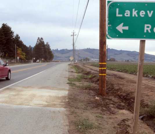 Two crashes, power outage on Riverside Road