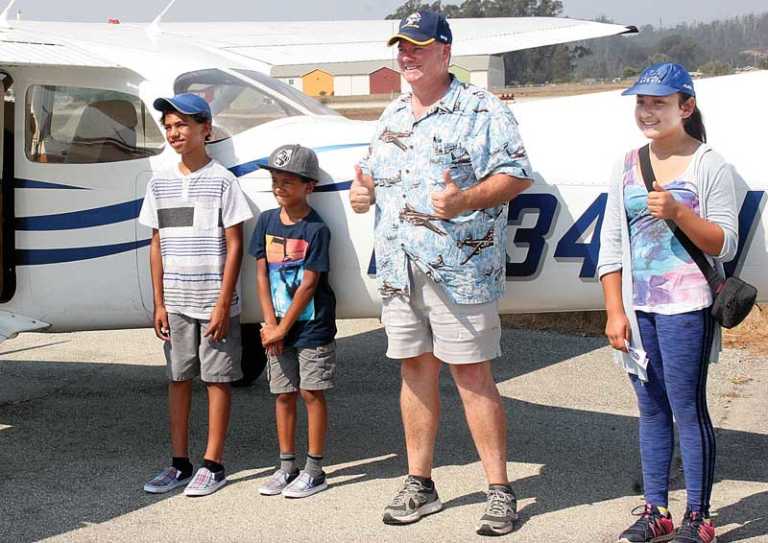 Wings event draws crowds