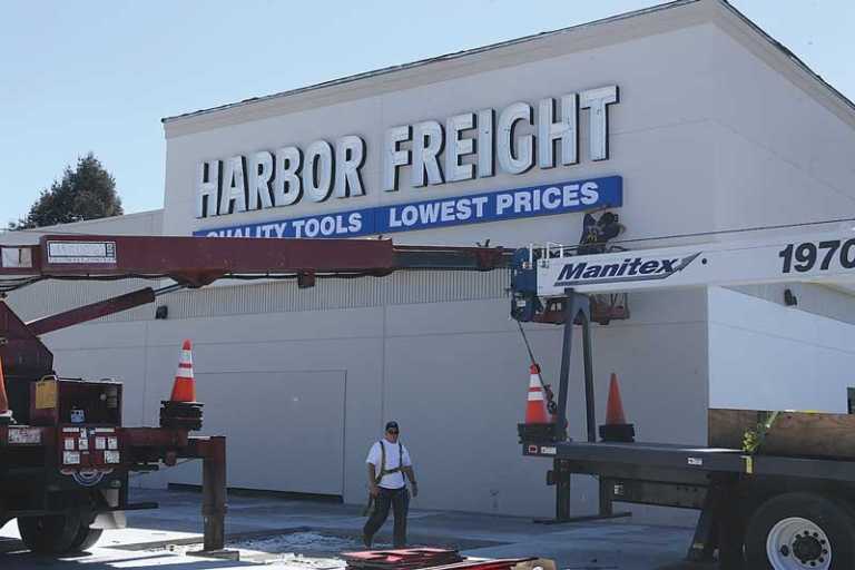 Harbor Freight opens doors