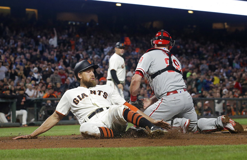 Giants pitcher Jeff Samardzija injured