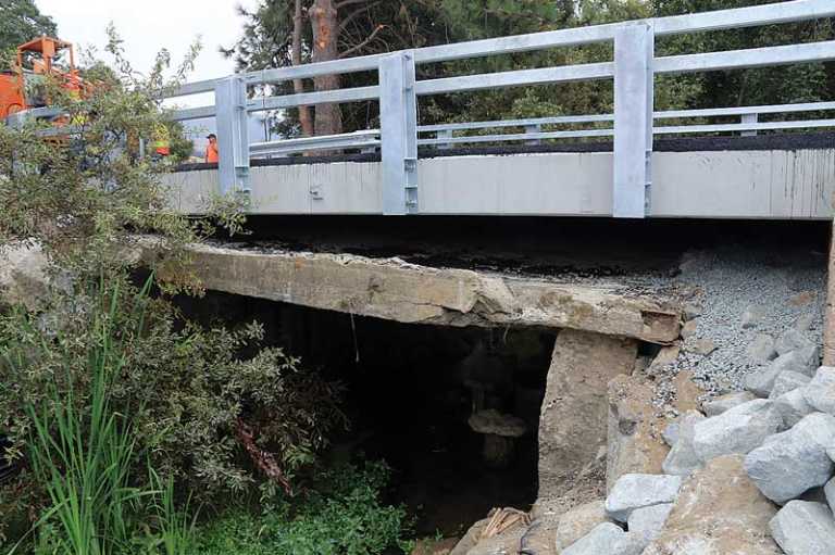 Casserly Road Bridge nears completion