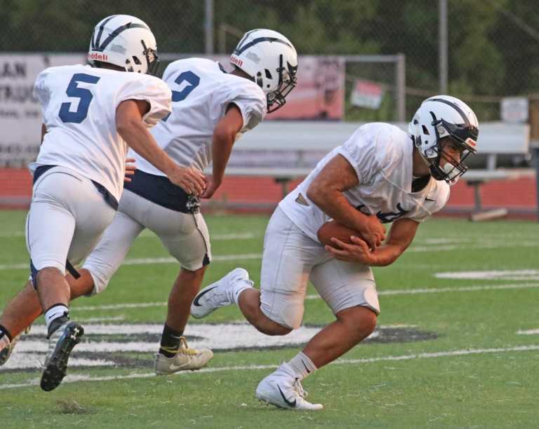 HS Football: Aptos senior class plans to right wrongs of last season