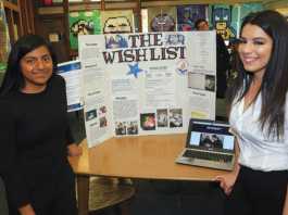 WHS seniors show projects to community