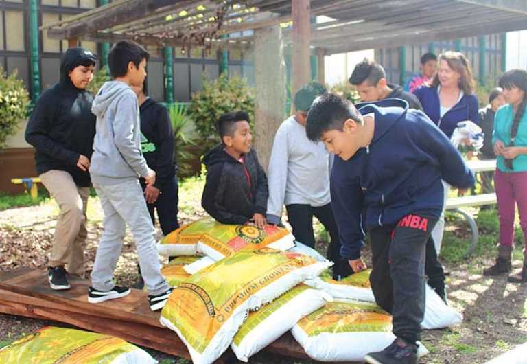 PHOTO: Preparing to plant