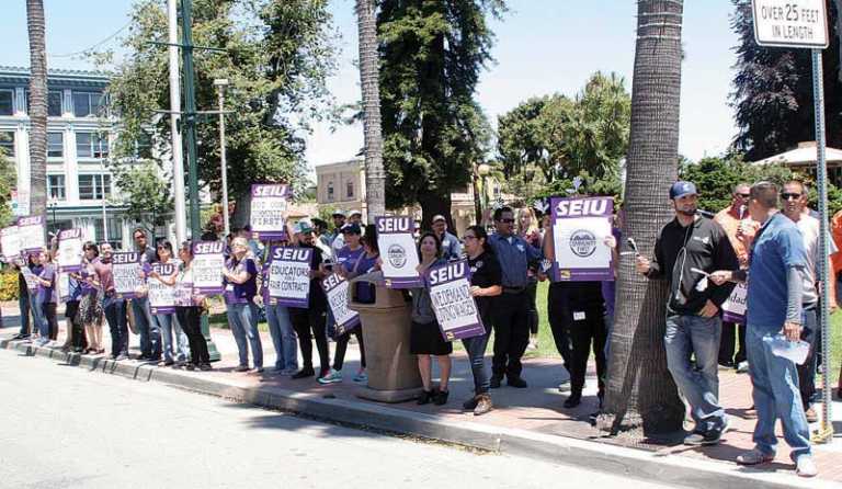 City workers demand raises