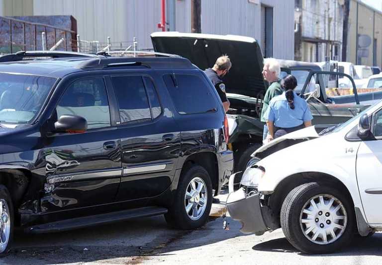 PHOTO: No injuries in 3-vehicle crash