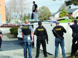 Watsonville Police: man threatened officer with knife