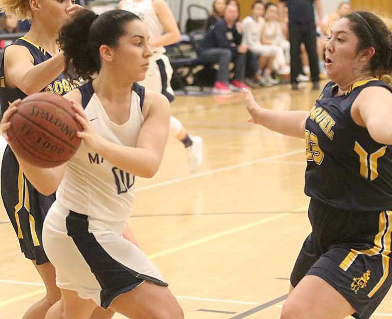 Girls' basketball roundup, 1/18: Mariners’ Pardue embracing role as glue gal