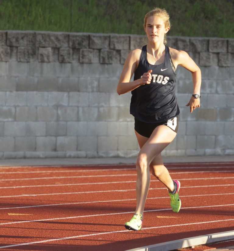 Girls Track & Field: Mariners' Zlatunich commits to Cal