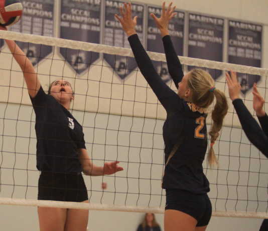 Girl's SCCAL Volleyball: Aptos stuns Soquel to stay alive in title hunt