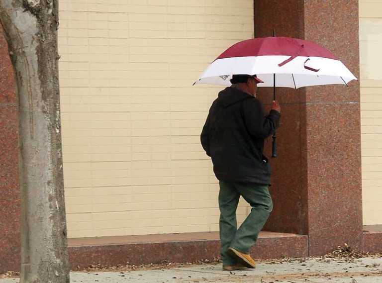 PHOTO: Here comes the rain