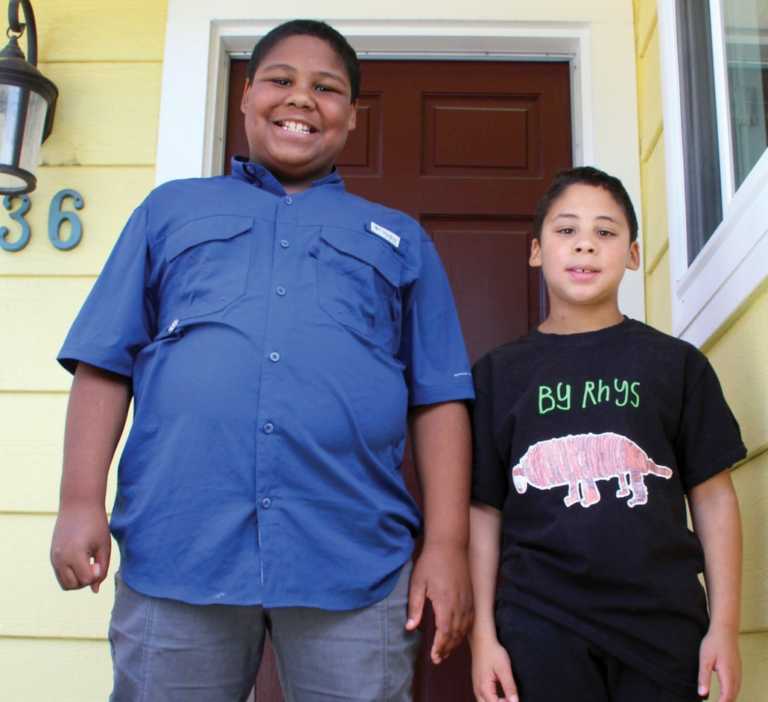 Brothers save girl from drowning