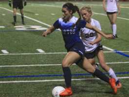 Girls' SCCAL Soccer: Aptos regains first place with 4th straight win