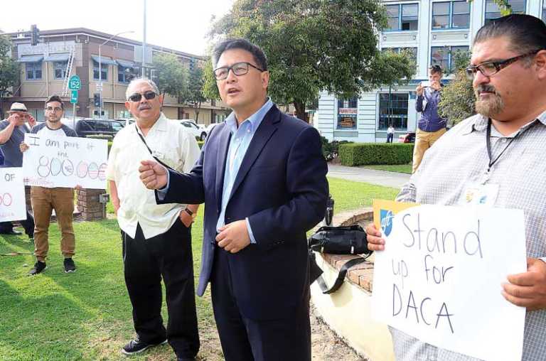 Hundreds protest end to DACA