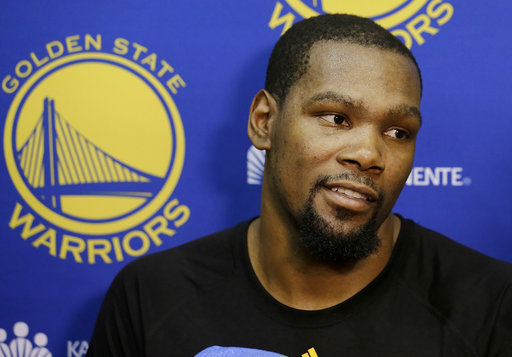 Kevin Durant practices, set to play Saturday in return