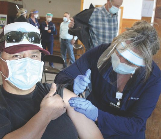 Local agriculture workers receive vaccine Farmworkers Watsonville covid-19 vaccinations