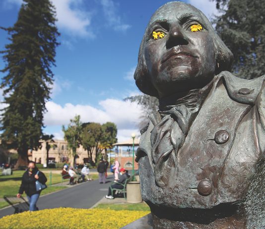 Washington statue Watsonville City Plaza