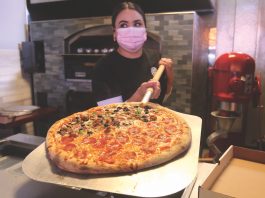 Idle Hour Cafe Pizza pajaro