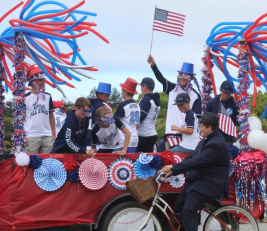 World's Shortest Parade
