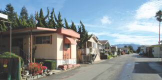 Pinto Lake Mobile Estates