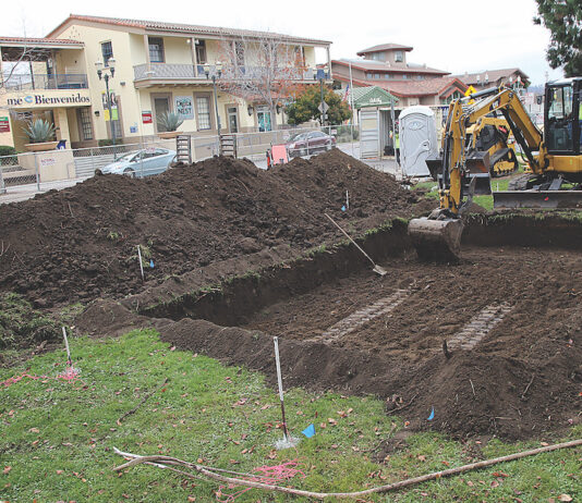 Watsonville city plaza