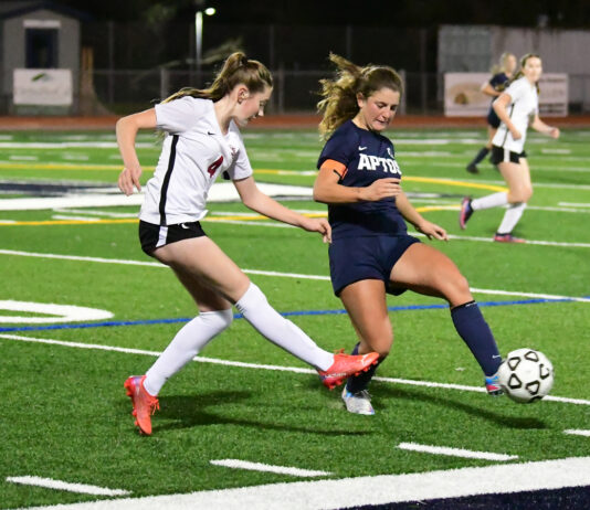 Unity carries Mariners girls’ soccer team to finish the season