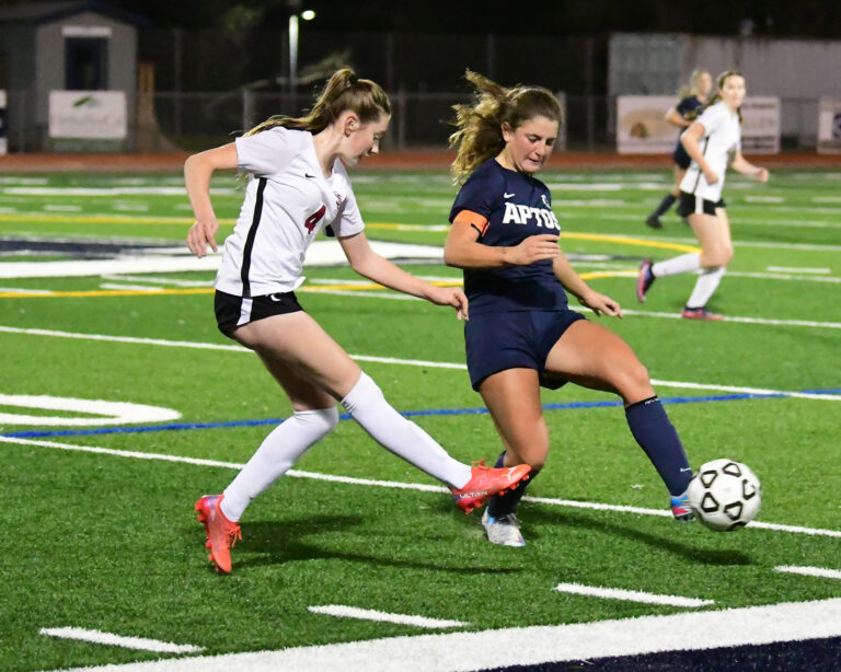 Unity carries Mariners girls’ soccer team to finish the season 