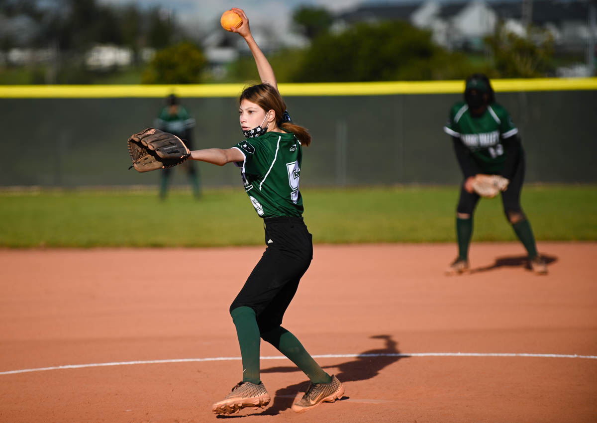 Grizzlies notch first win of the season High school softball