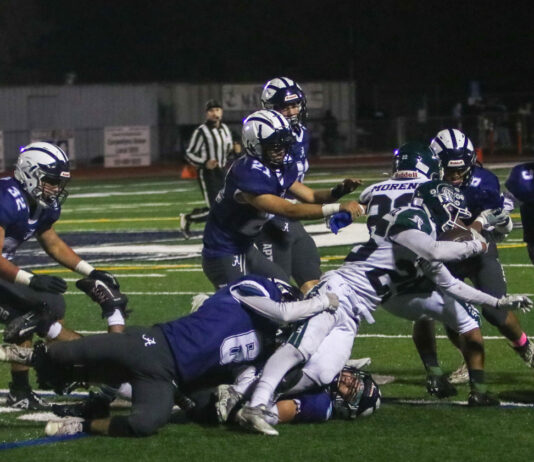 Mariners finish strong to beat Alisal | High school football