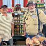 Image for display with article titled Veterans, Second Harvest Food Bank work together to ease hunger