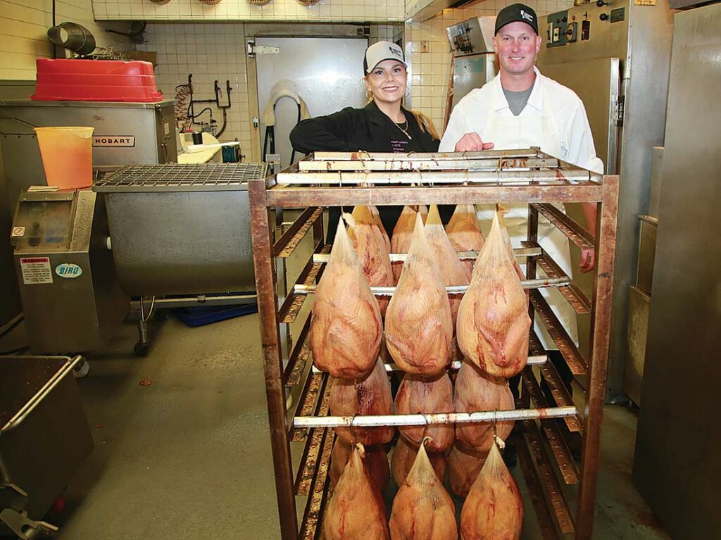 Markets prep for Thanksgiving orders The Pajaronian Watsonville, CA