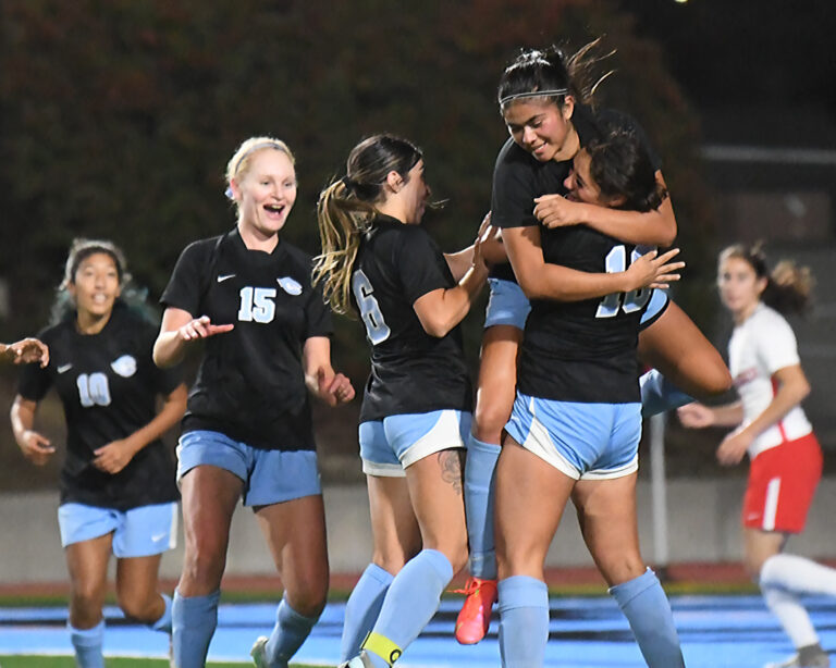 Seahawks edge CCSF to capture conference title | Women’s soccer