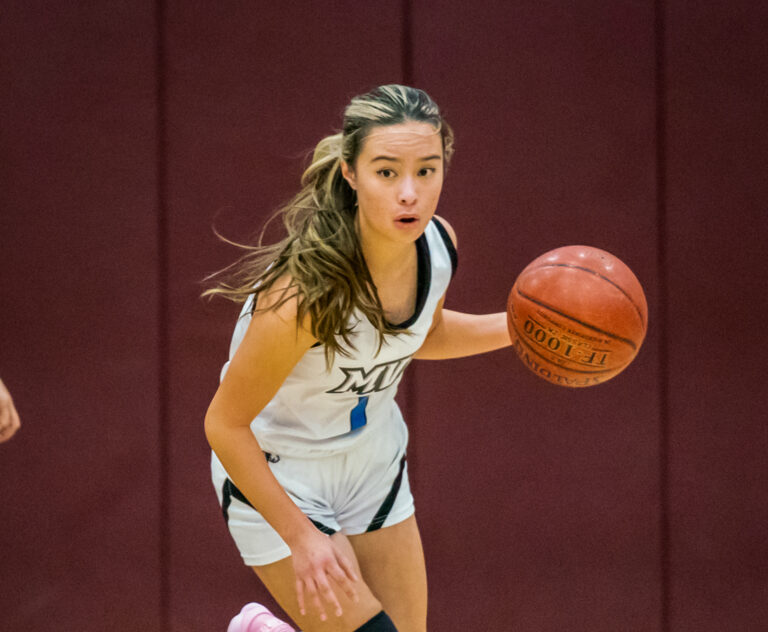 Mustangs stomp Notre Dame in PCAL opener | Girls basketball