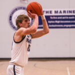 Image for display with article titled Mariners sail past SLV en route to victory | Boys basketball