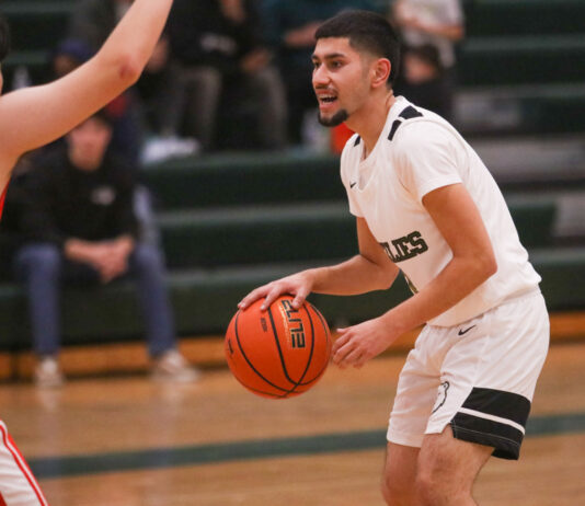 Grizzlies continue hunt for first-ever league crown | Boys basketball