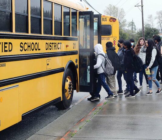 pajaro lakeview middle school students bus